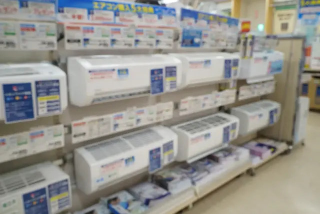 エアコンの修理と買い替え、どちらを選ぶべき？